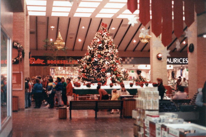 Marquette Mall - From Marquette Mall Memories Facebook (newer photo)